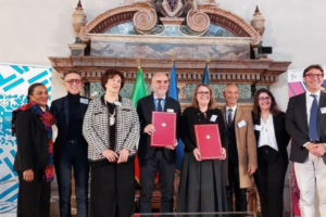 Forum Campus Pro (3) Forum Campus Pro (3)